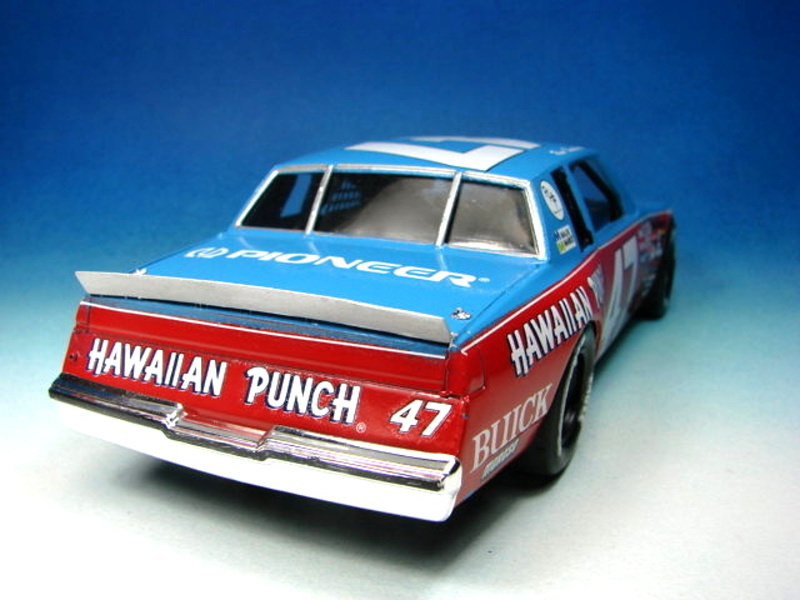 NASCAR 1984 Buick Regal Hawaiian Punch Dsc09199c8k9z