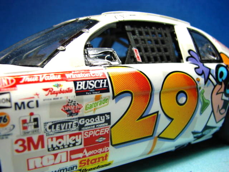 NASCAR 1997 Chevrolet Monte Carlo Tom & Jerry Dsc09577svkqu