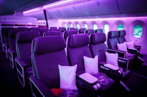 This New Boeing 787 Dreamliner Economy Class Is Pretty Rad