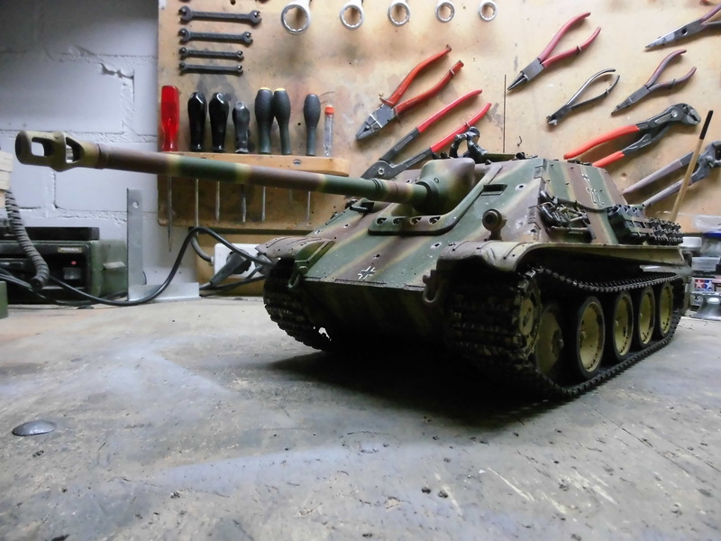 Erwins Jagdpanther wird zum Fahrschulpanzer Japa_1502ukxe