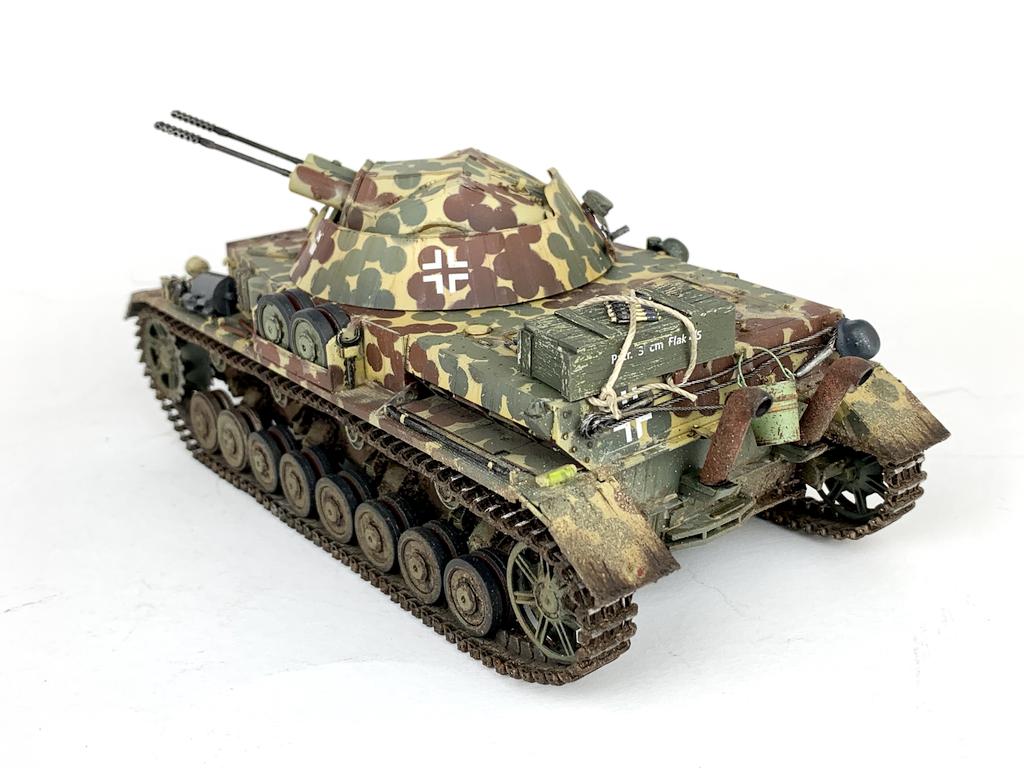 Fertige Modelle und Dios » Flakpanzer IV Kugelblitz (Dragon 6889)