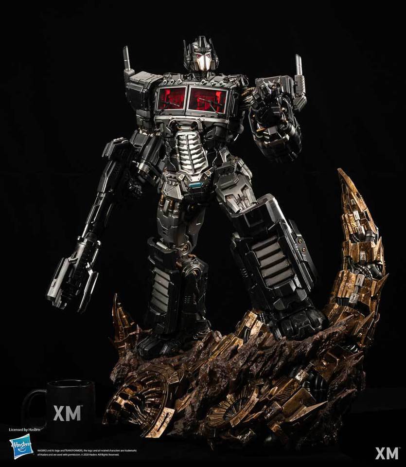 Premium Collectibles : Transformers - Nemesis Prime (G1) Nemesis_prime_0017pk7r