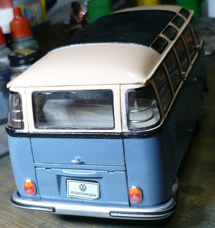 Revell VW T1 Samba Bus 1:24 P1090285lwdan