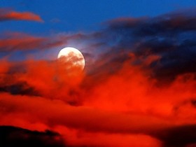 Uchiha Mayu Red-sky-moon-red-moond7fip