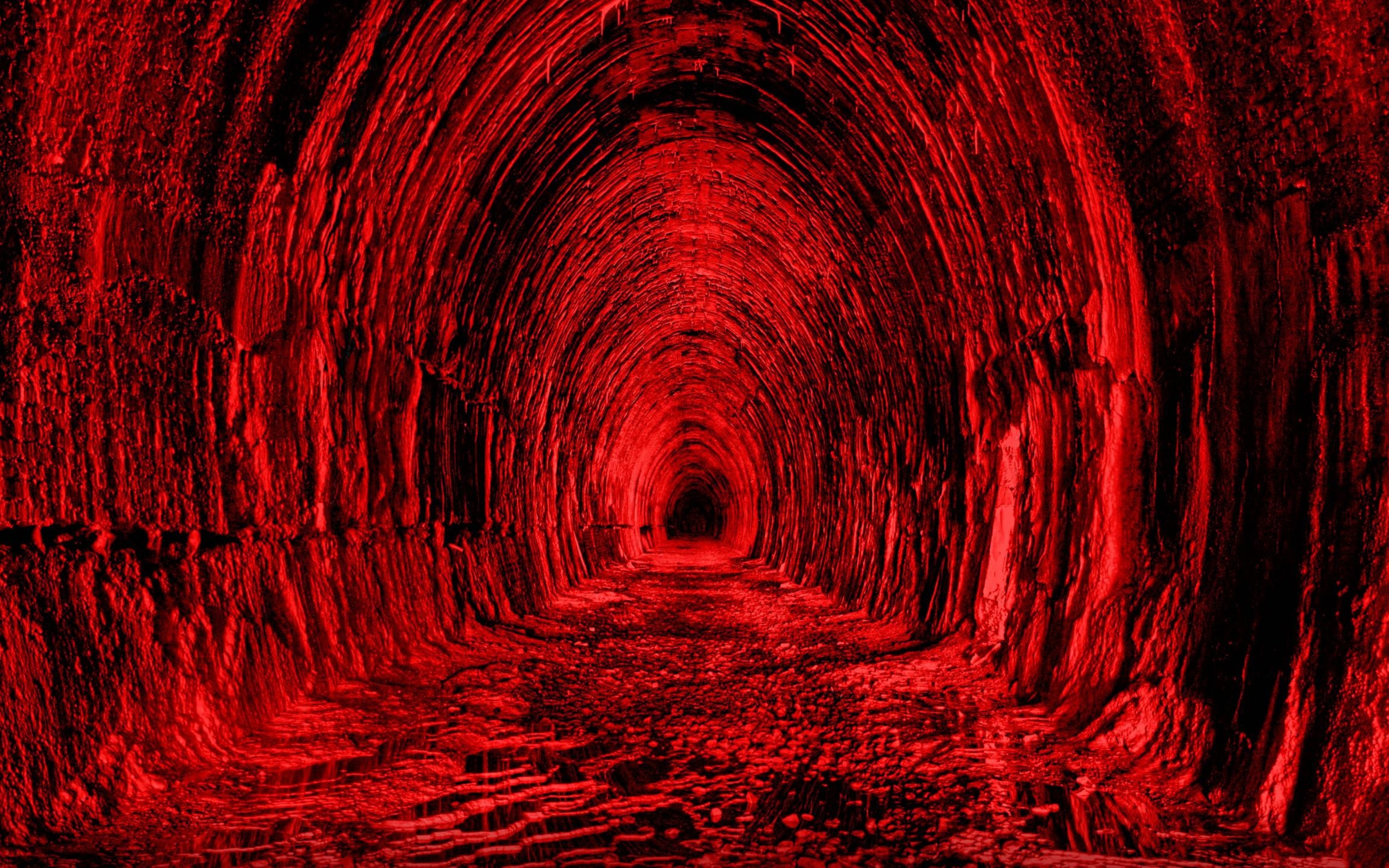Инфернальные изгибы. Ад картинки. Туннель ада. Огненный тоннель.