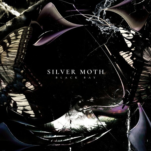 silver.moth.-.black.buze7b.jpg