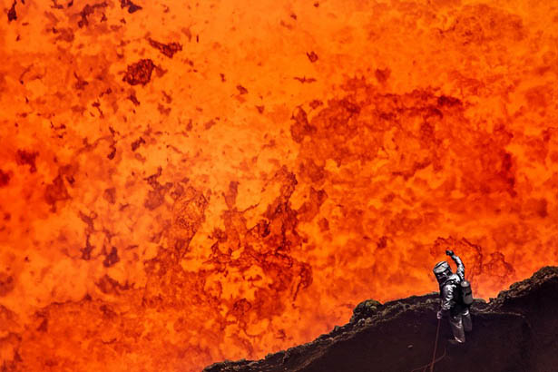 volcano-lava-peoplerbudw.jpg