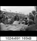24 HEURES DU MANS YEAR BY YEAR PART ONE 1923-1969 - Page 35 1954-lm-120-podium-02cvke1