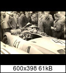 24 HEURES DU MANS YEAR BY YEAR PART ONE 1923-1969 - Page 35 1954-lm-120-podium-037fjye