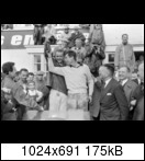 24 HEURES DU MANS YEAR BY YEAR PART ONE 1923-1969 - Page 45 1958-lm-120-podium-01pwjuz
