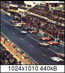 24 HEURES DU MANS YEAR BY YEAR PART ONE 1923-1969 - Page 67 1966-lm-100-start-015izj1y
