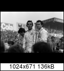 24 HEURES DU MANS YEAR BY YEAR PART ONE 1923-1969 - Page 83 1969-lm-120-podium-00w0k98