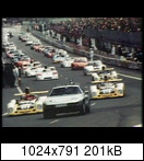 24 HEURES DU MANS YEAR BY YEAR PART TWO 1970-1979 - Page 30 1977-lm-100-start-006j8k8q