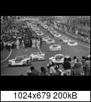 24 HEURES DU MANS YEAR BY YEAR PART TRHEE 1980-1989 - Page 10 1982-lm-100-start-010l3kqp