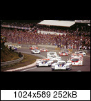 24 HEURES DU MANS YEAR BY YEAR PART TRHEE 1980-1989 - Page 10 1982-lm-100-start-020b1krq