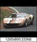 24 HEURES DU MANS YEAR BY YEAR PART ONE 1923-1969 - Page 83 69lm68gt40helmutkellegokhc