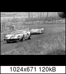 24 HEURES DU MANS YEAR BY YEAR PART ONE 1923-1969 - Page 83 69lm68gt40helmutkellezqji1